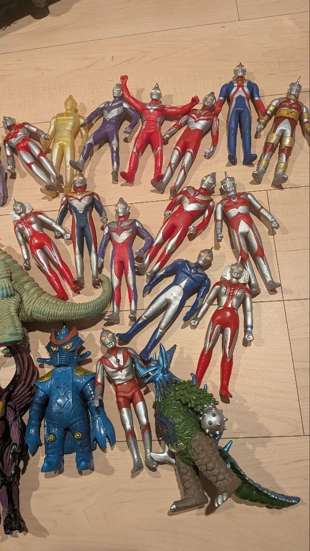 【貴重品】ウルトラマン 怪獣 ソフビセット 32体