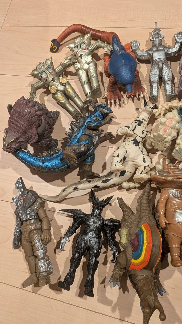 【貴重品】ウルトラマン 怪獣 ソフビセット 32体