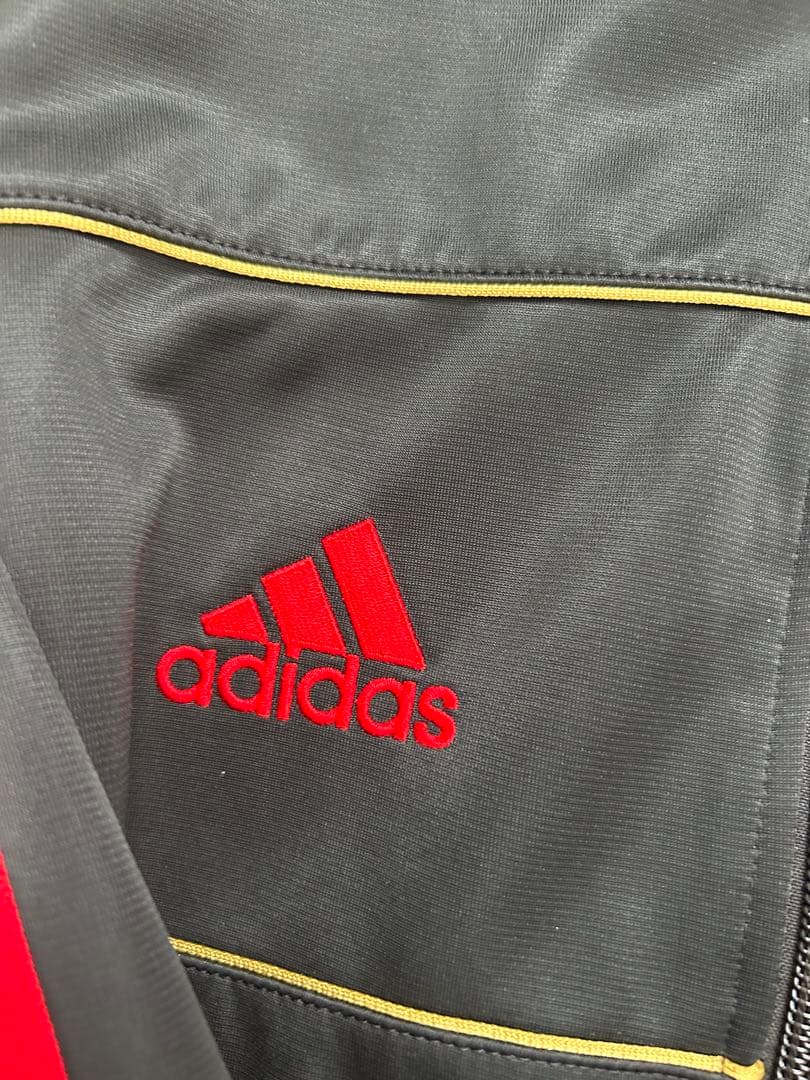 adidas リヴァプールFC ジャケット 黒/赤