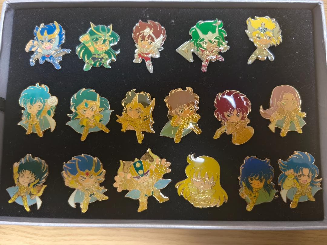 聖闘士星矢 ピンバッジセット 全17種