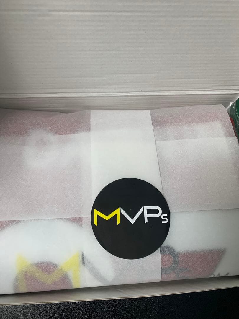 MVPs社 ダルウィン・ヌニェス　直筆サイン入りユニフォーム