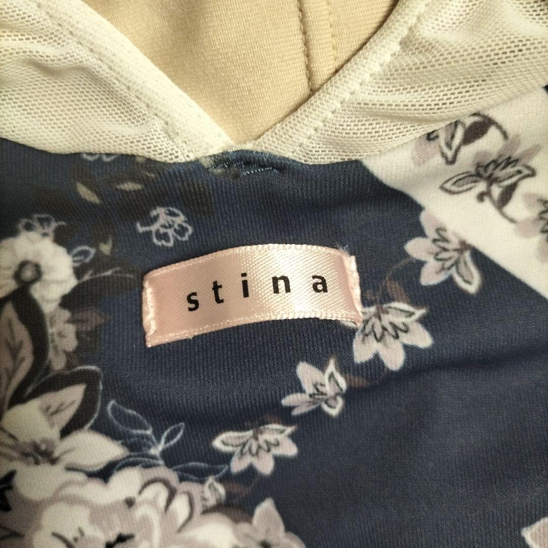 stina 花柄バレエレオタード ネイビー　中古品
