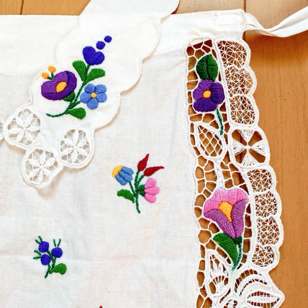 フォークダンス　衣装　エプロン　刺繍　手刺繍　ハンガリー　カロチャ　レース