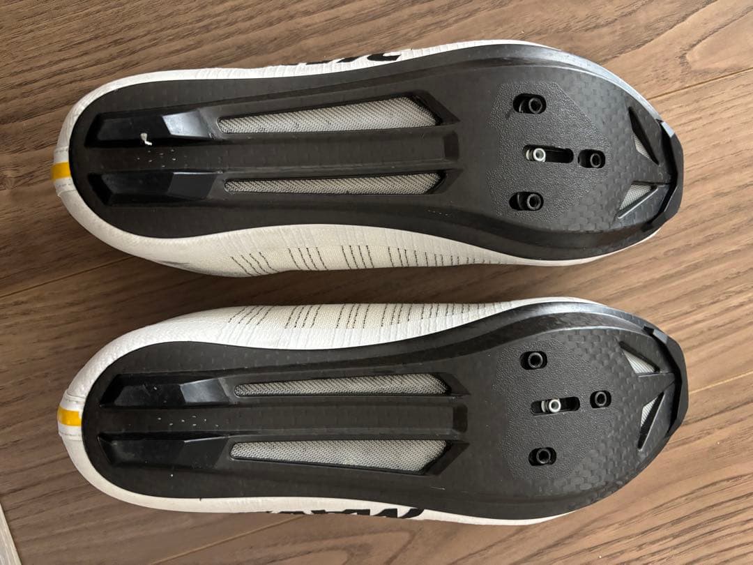 マビックMAVIC COSMIC ULTIMATE IV ホワイト26.5cm