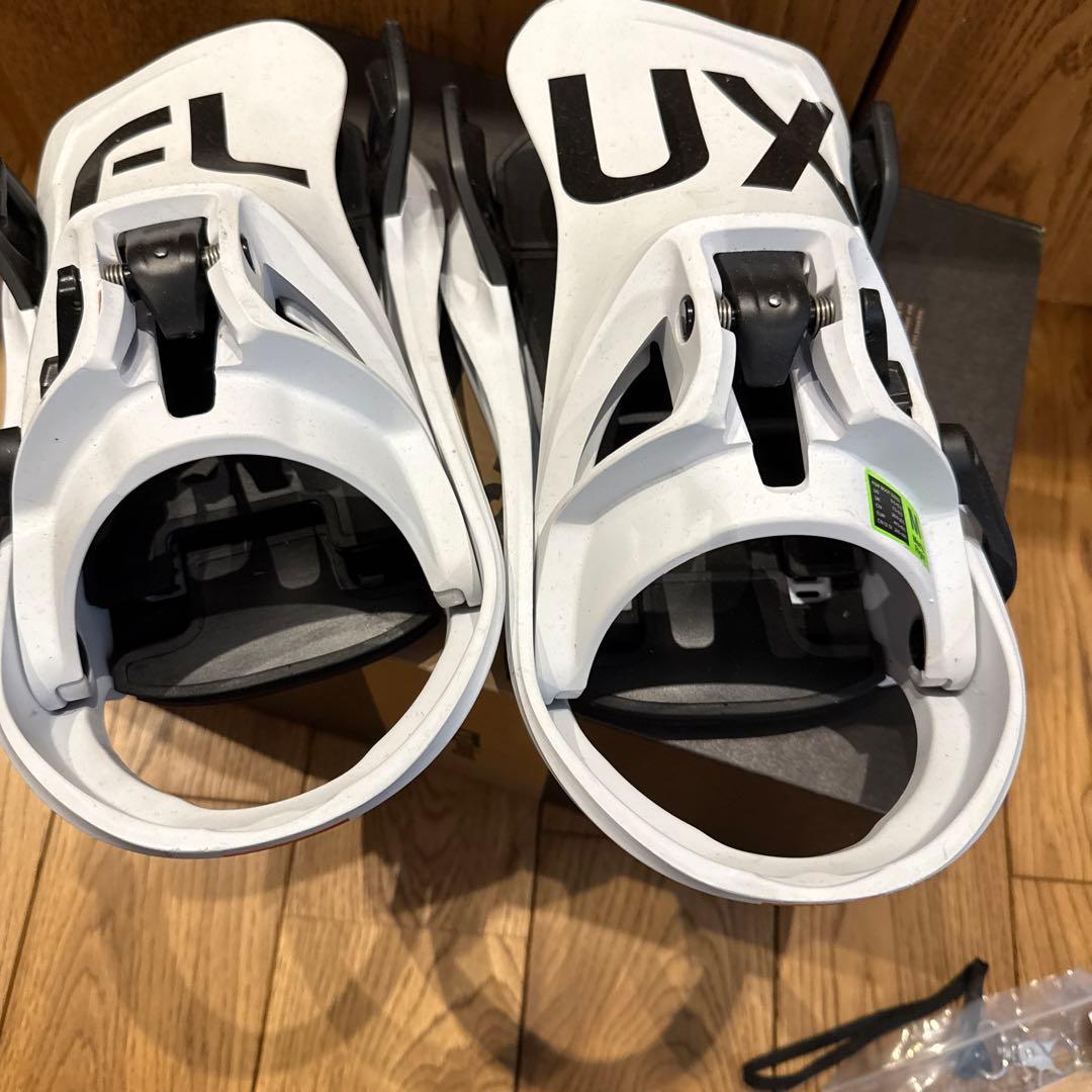 FLUX DS ステップオンビンディング ホワイト