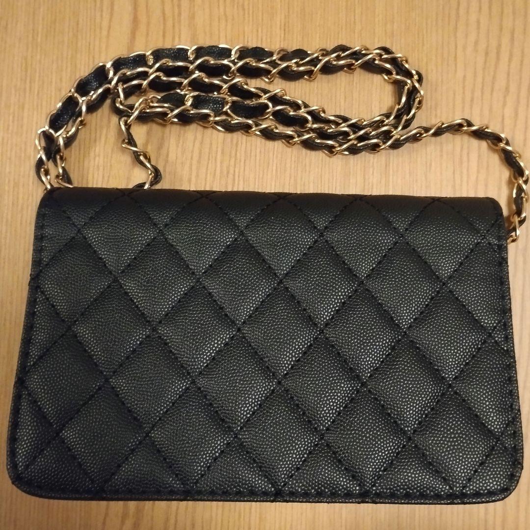 CHANEL ブラック チェーンウォレット　ゴールド　ショルダーバッグ　シャネル