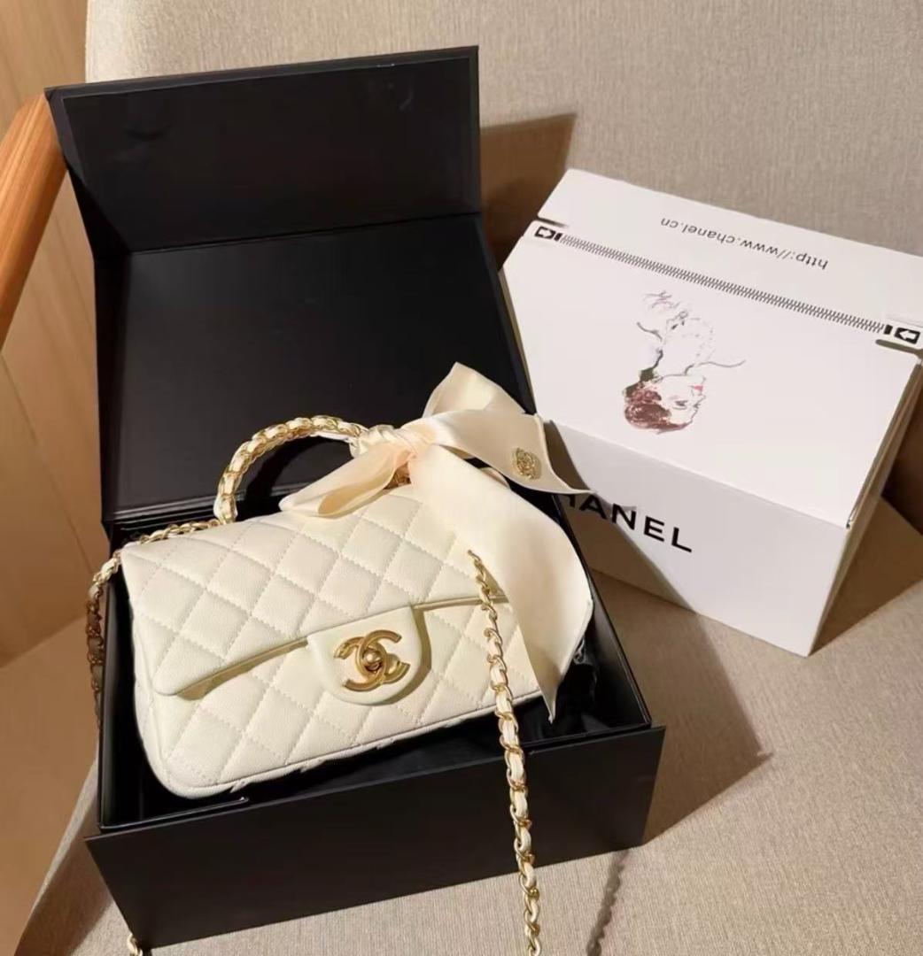 美品✨ 希少 アイボリー キルティング ショルダーバッグ