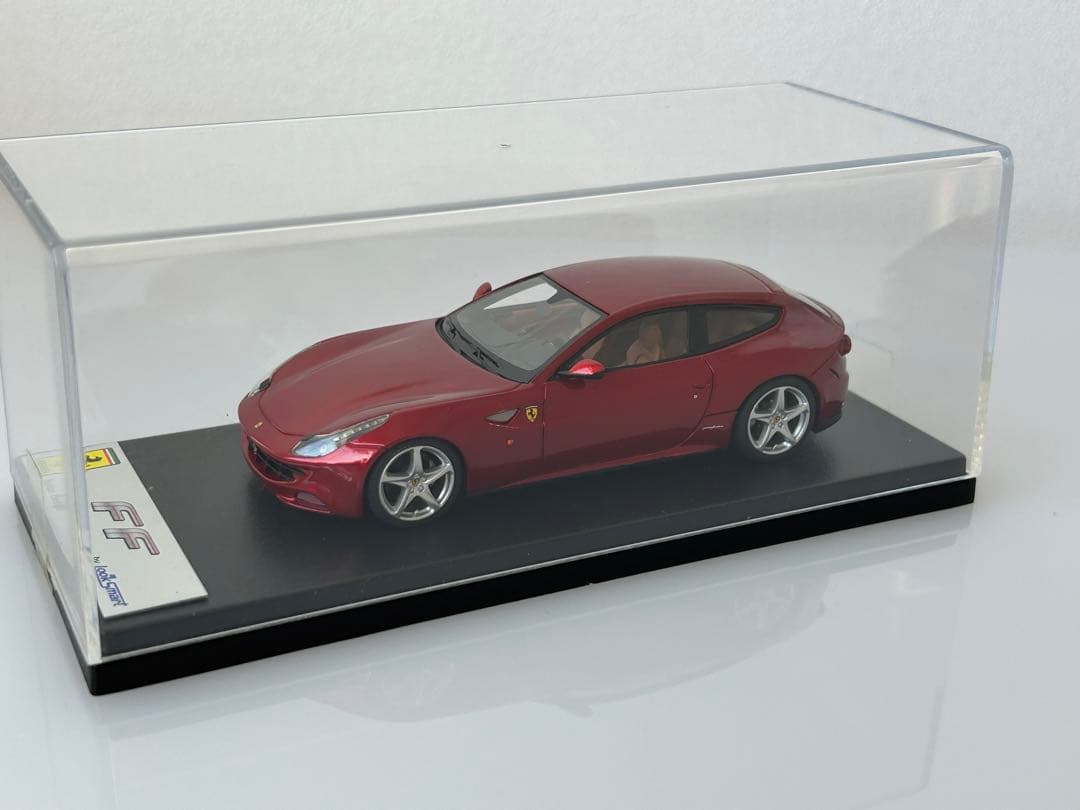 Ferrari looksmart FF 1/43 ミニカー 赤