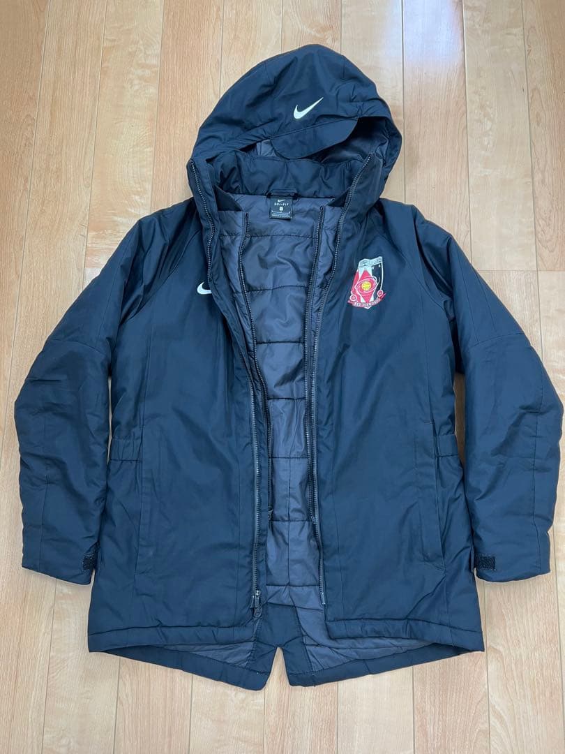 浦和レッズNike ベンチコート ・ジュニア Ｌサイズ