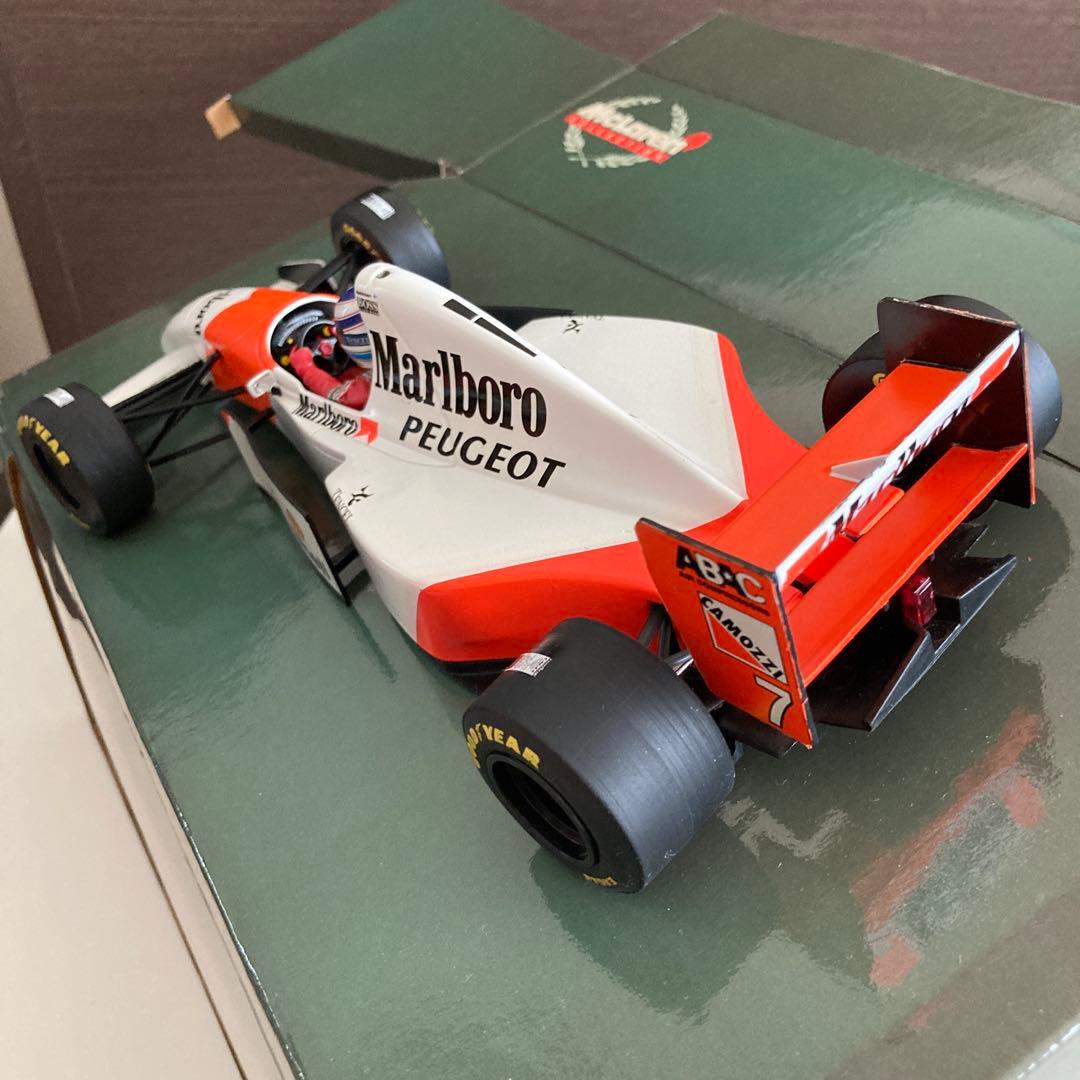 ミニカー Marlboro McLaren Peugeot MP4/9 1/18