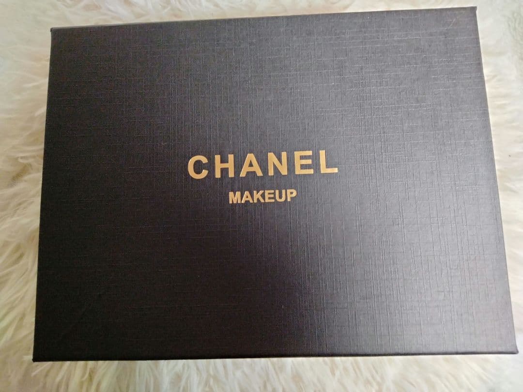 CHANEL　長財布　チェーンウォレット　ショルダー　財布 ノベルティ