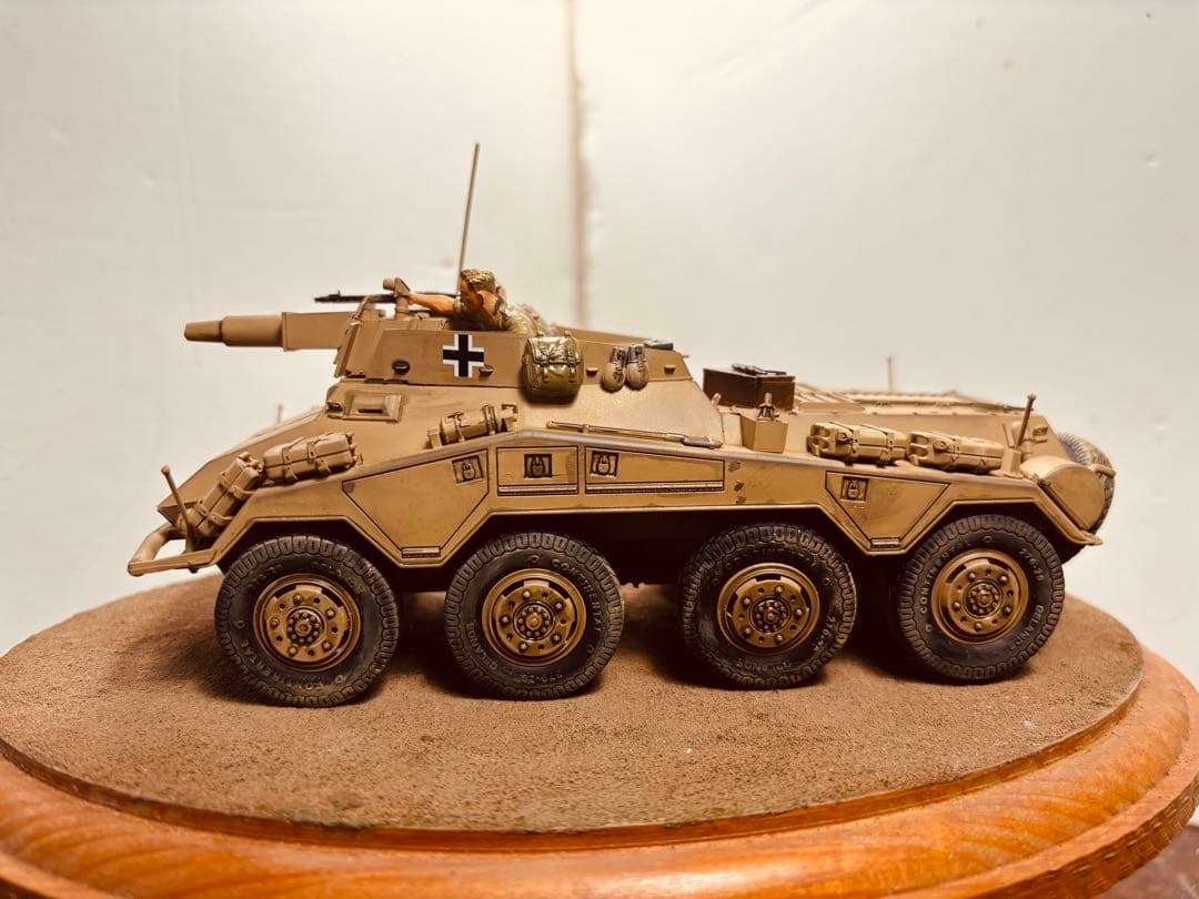 1/35 ドイツ軍8輪重装甲車7.5cm砲搭載