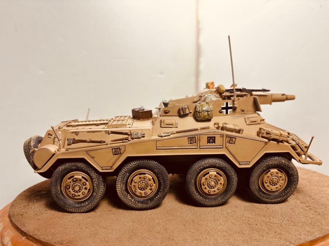 1/35 ドイツ軍8輪重装甲車7.5cm砲搭載