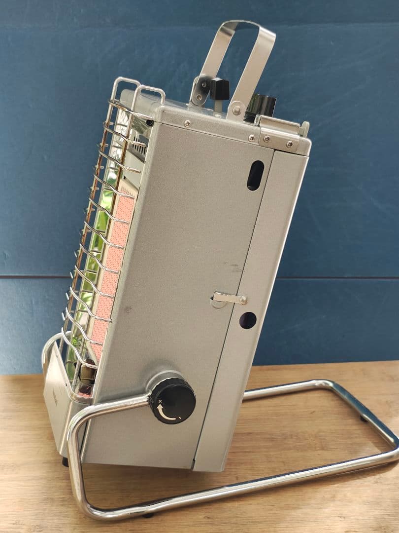 【希少・廃盤品】イワタニ カセットガスヒーター CB-8　美品