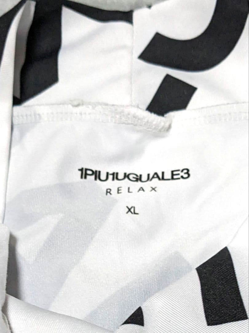 1PIU1UGUALE3 ロゴプリント モックネック　size XL ホワイト