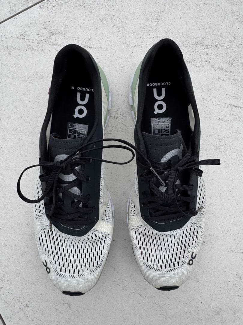 スパイク・シューズ On Running Cloudboom White Black 26.0cm