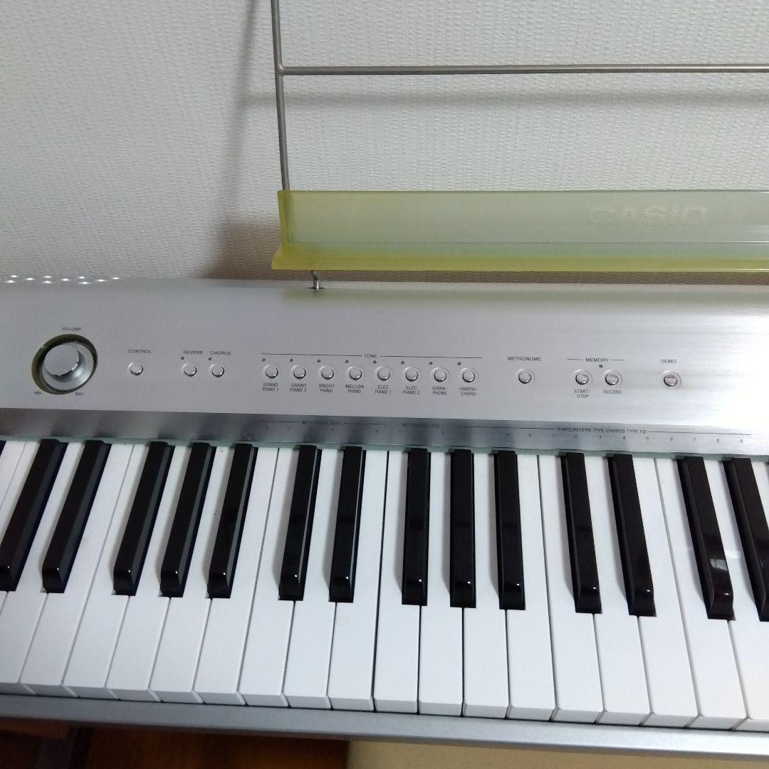 《美品》CASIO PS-20 ホワイト 88鍵電子ピアノ　専用台付き