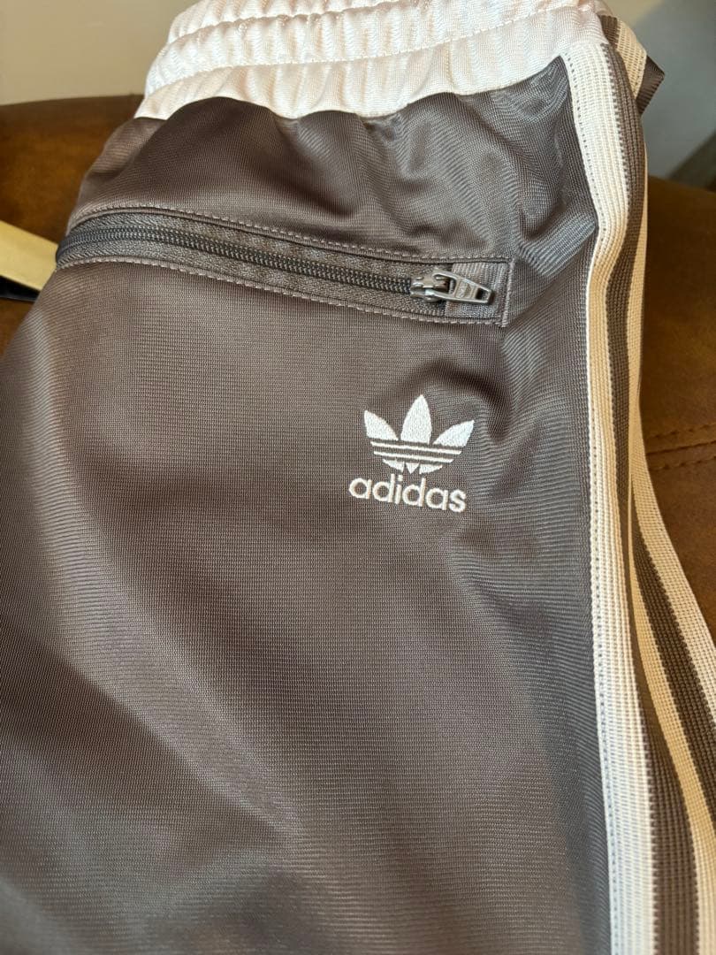 【美品】adidas トラックパンツ ブラウン メンズ XS