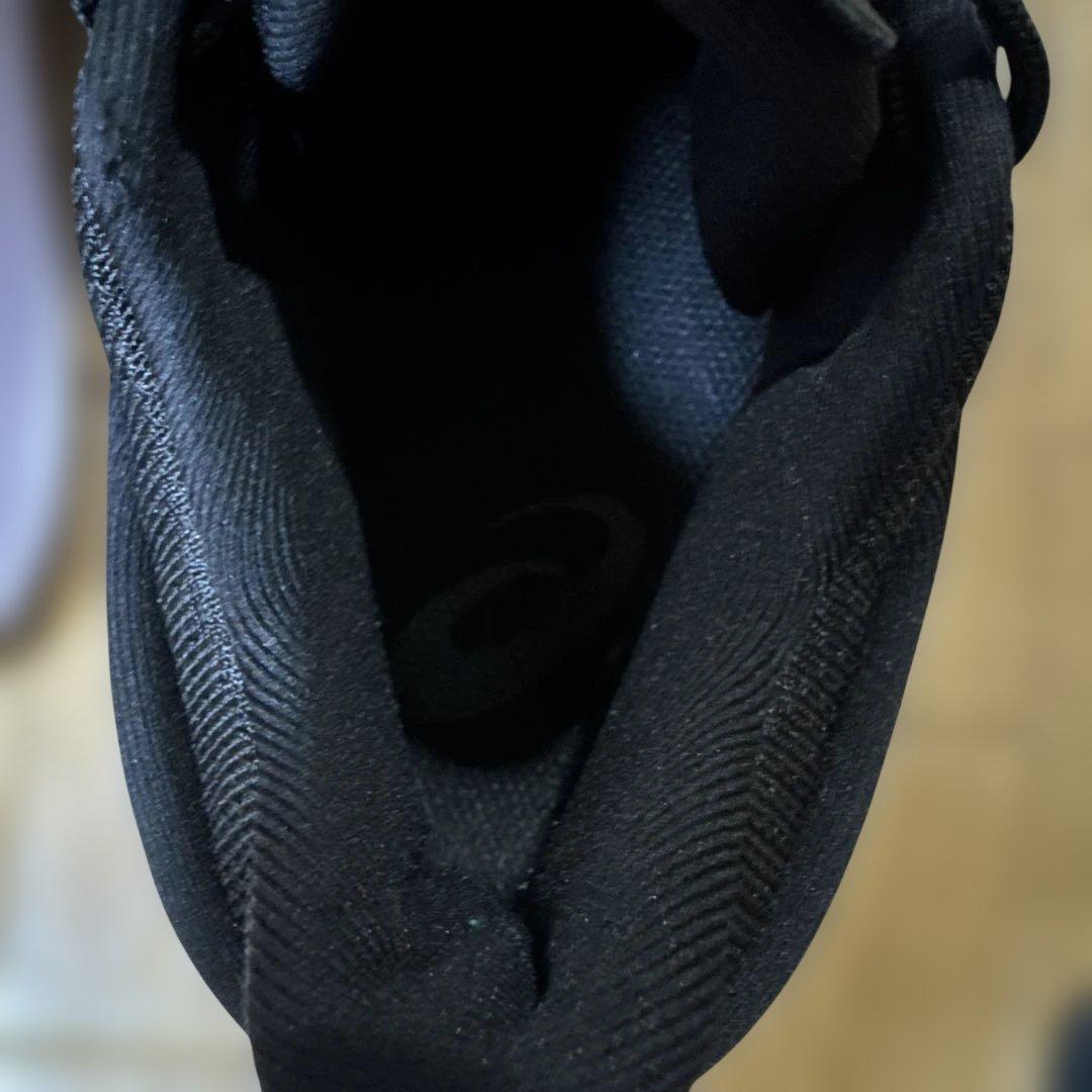 ASICS UNPRE ARS LOWバスケットボールシューズ