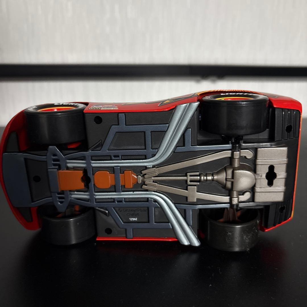 [matty collector.com】マックィーン　ダイキャストカー