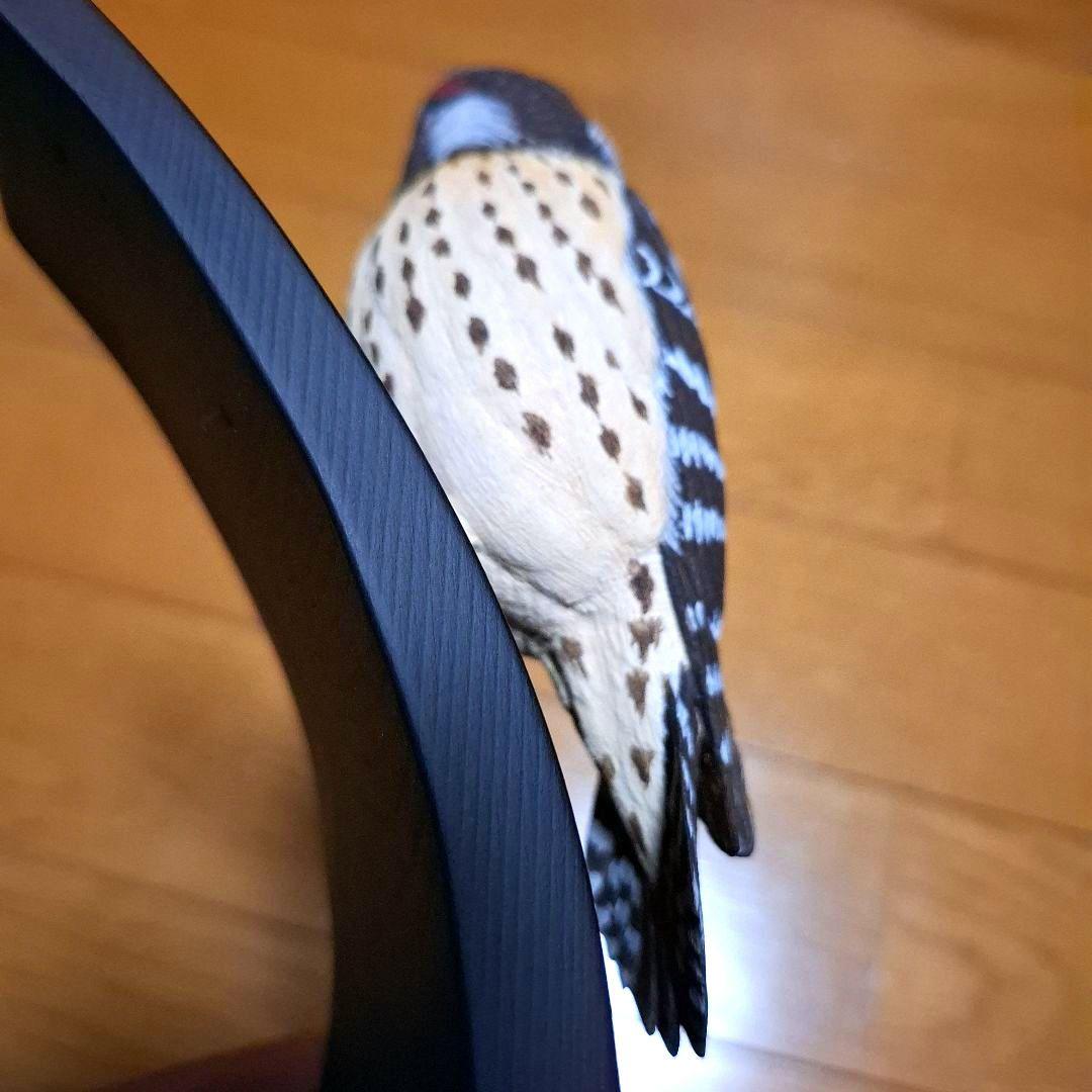 コゲラ　バードカービング　木製のリアルな鳥の置物