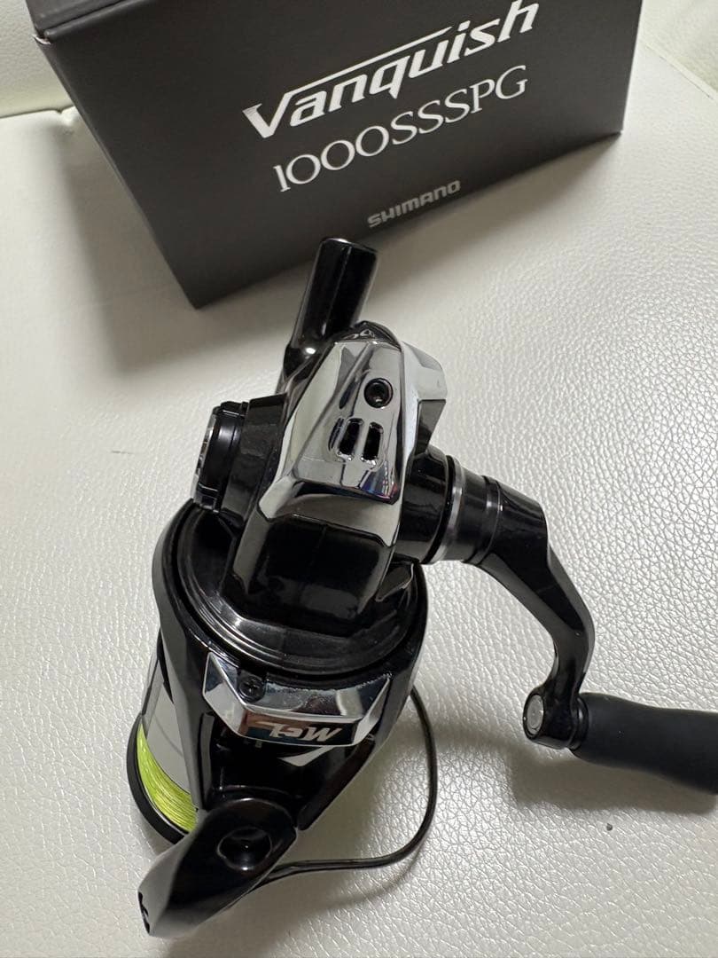 コ*ロ様 SHIMANO Vanquish 1000SSSPG スピニングリール