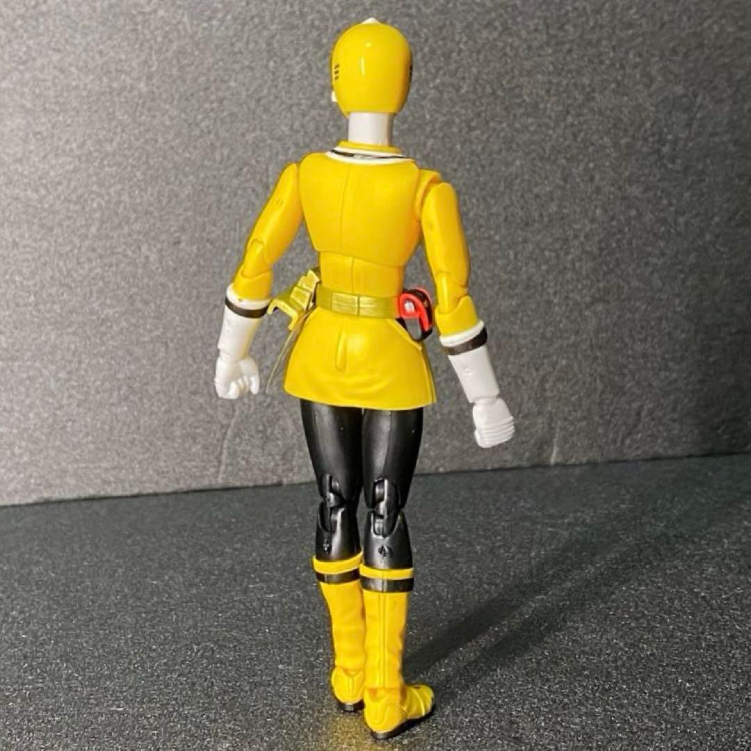 シンケンイエロー S.H.Figuarts 侍戦隊シンケンジャー 黄色 黄
