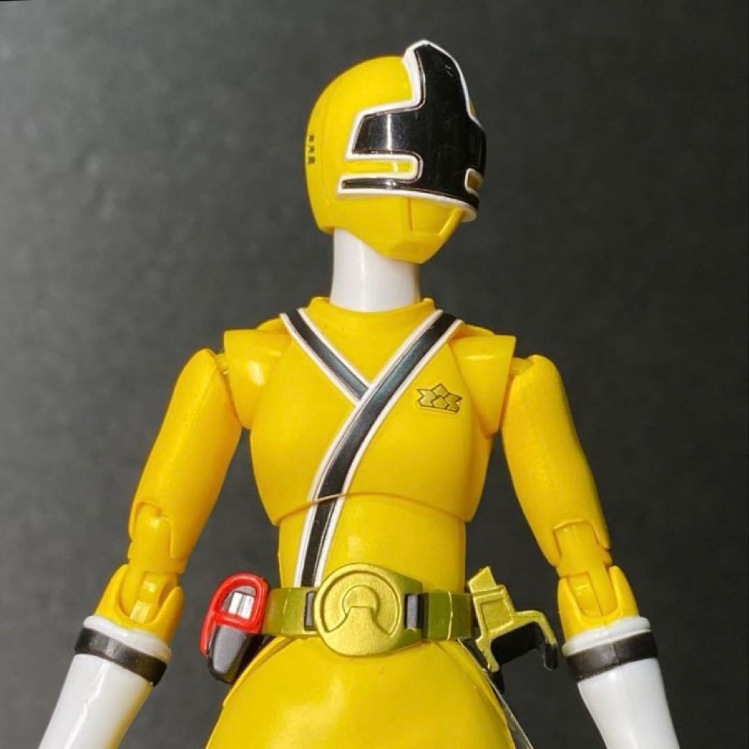 シンケンイエロー S.H.Figuarts 侍戦隊シンケンジャー 黄色 黄