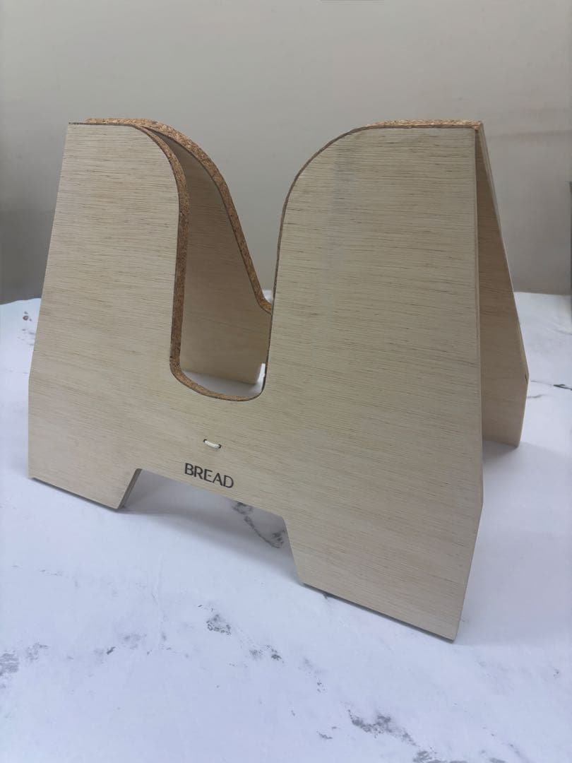 サーフィン・ボディボード BREAD surfboard stand.