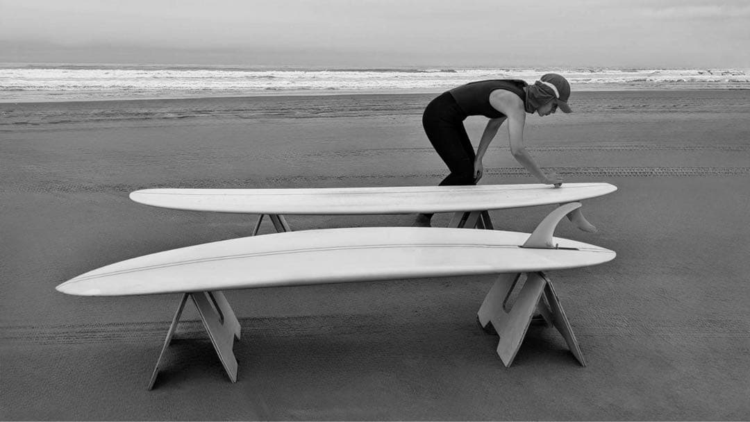 サーフィン・ボディボード BREAD surfboard stand.