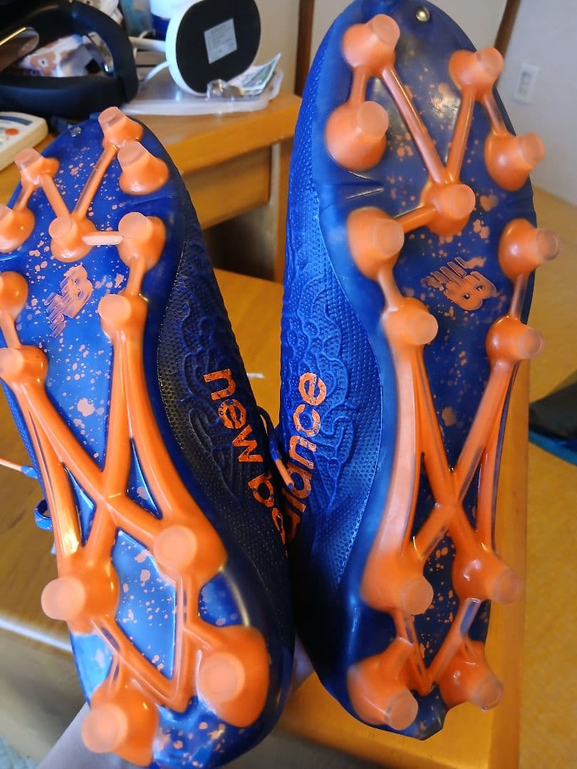 サッカースパイク ニューバランス テケラv3プロ HG