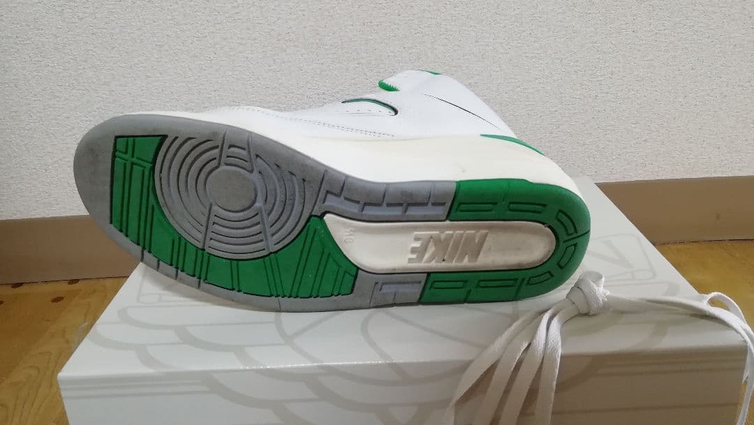 シューズ(男性用) Nike Air Jordan 2 Retro \"Lucky Green\"