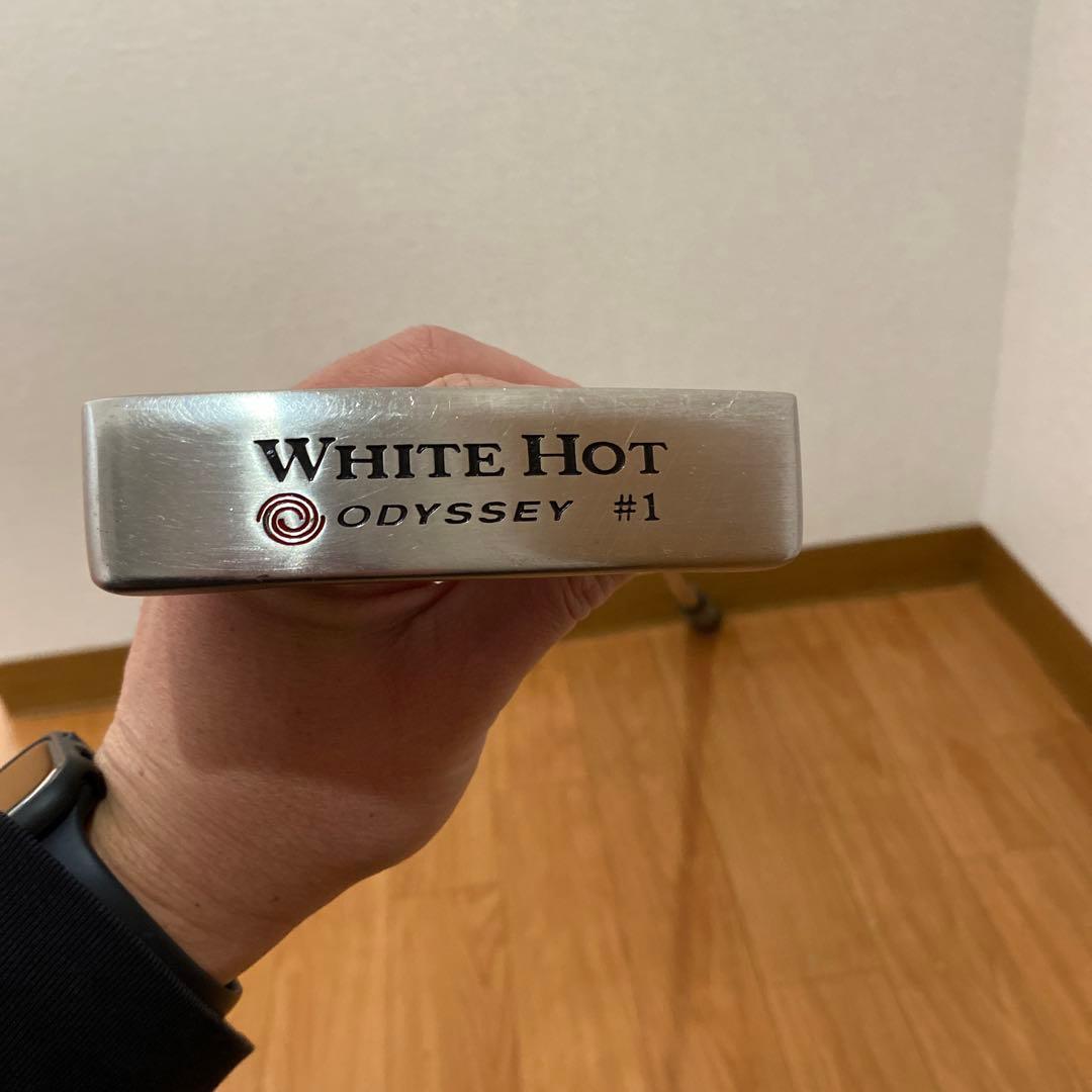 ODYSSEY WHITE HOT パター