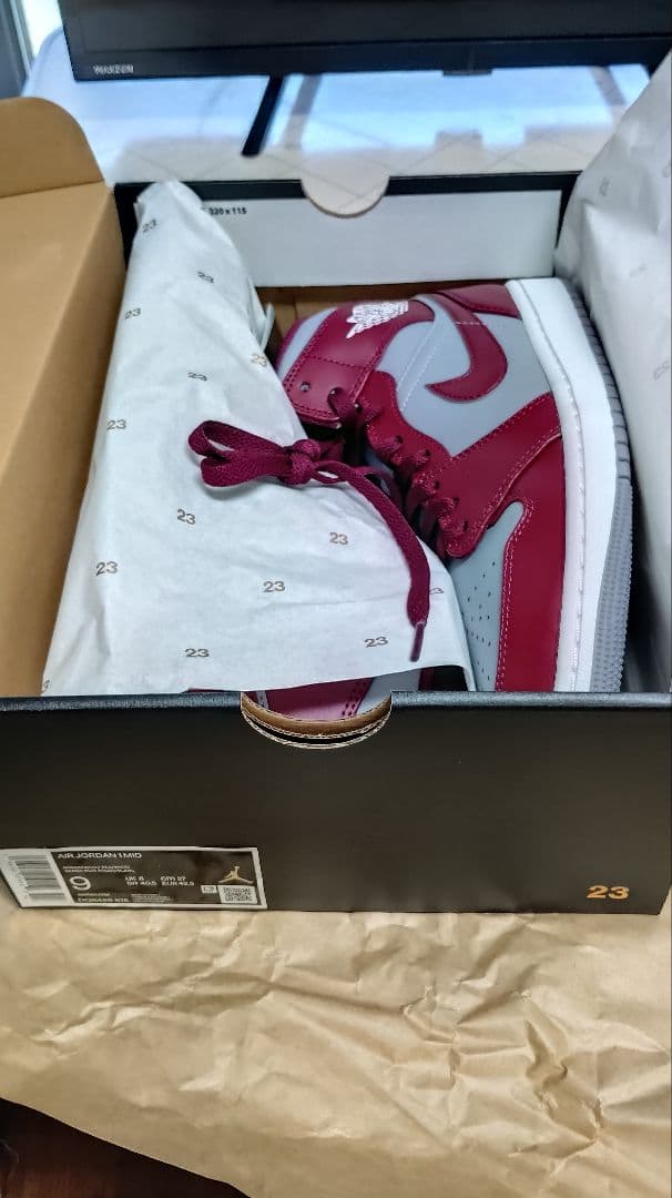 Nike Air Jordan 1 バーガンディ/グレー