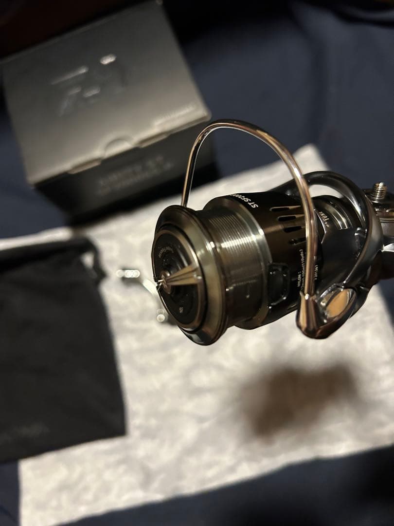 ダイワ Daiwa AIRITY ST SF2000SS-P スピニングリール