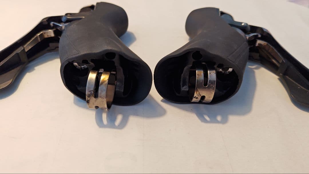 105 R7000 機械式　リムブレーキ　デュアルコントロールレバー