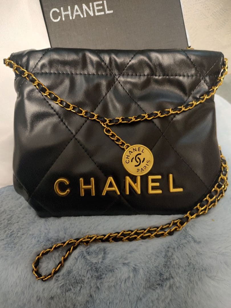 新品未使用CHANELノベルティー ブラックチェーンキルティングショルダーバッグ