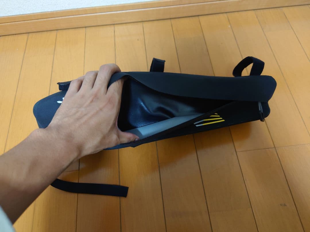 APIDURA 車体装着バッグ ブラック