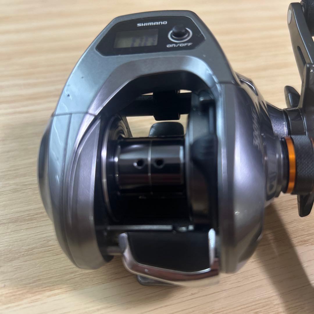 SHIMANO シマノ 17バルケッタ300HG ベイトリール　03696