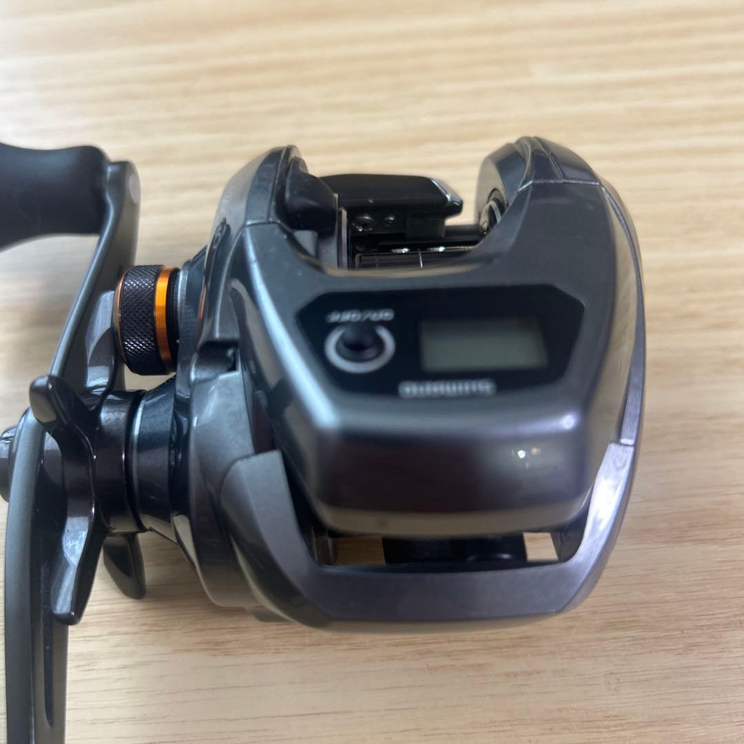 SHIMANO シマノ 17バルケッタ300HG ベイトリール　03696