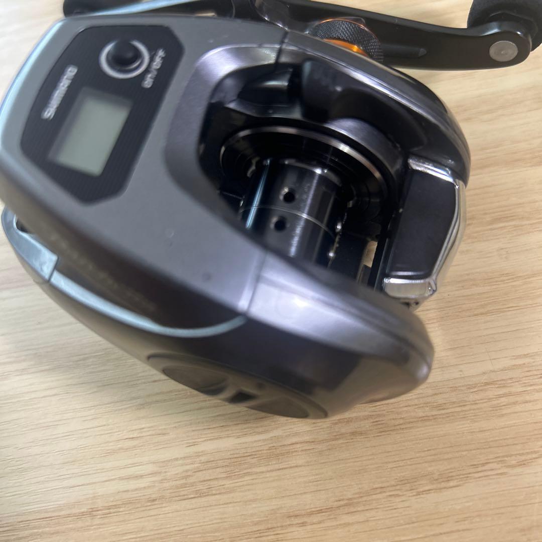 SHIMANO シマノ 17バルケッタ300HG ベイトリール　03696