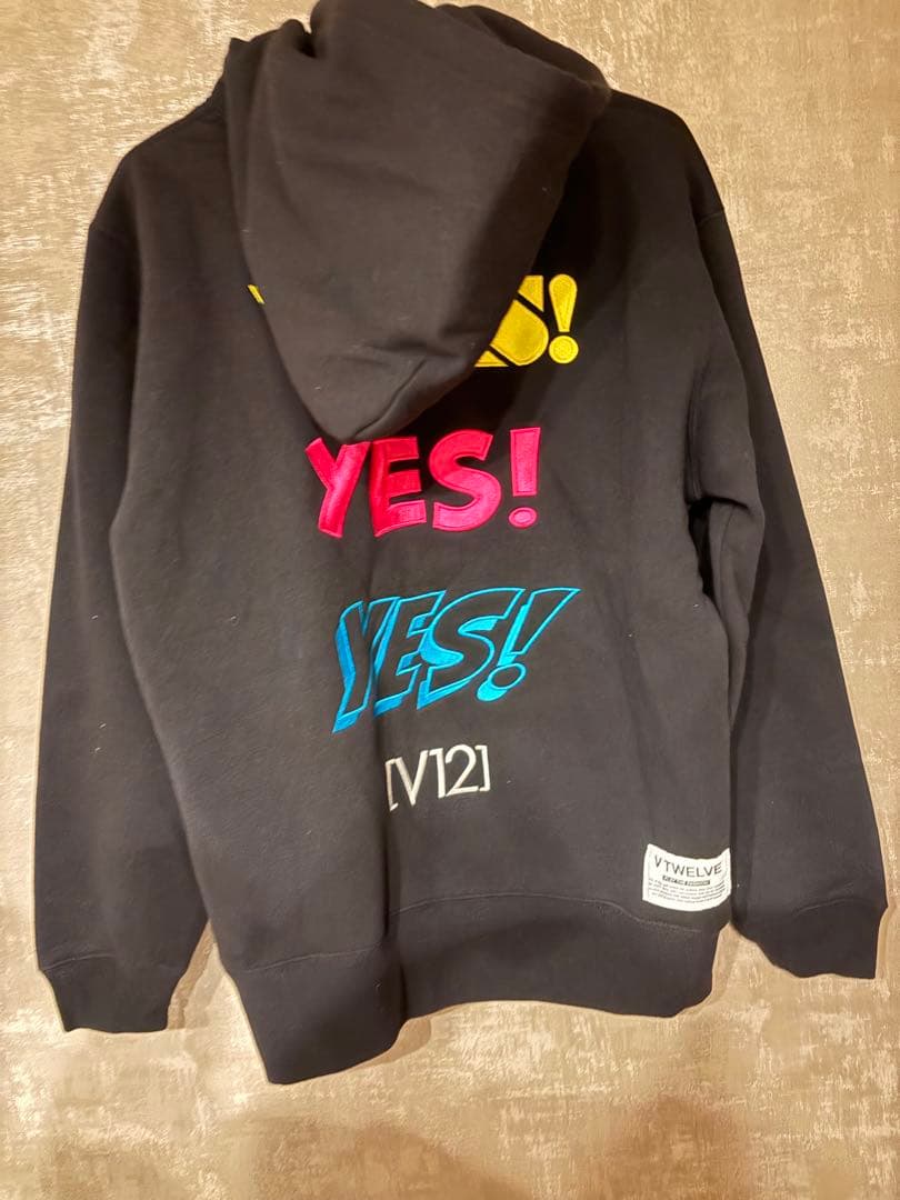 V TWELVE YES PARKA Mサイズ