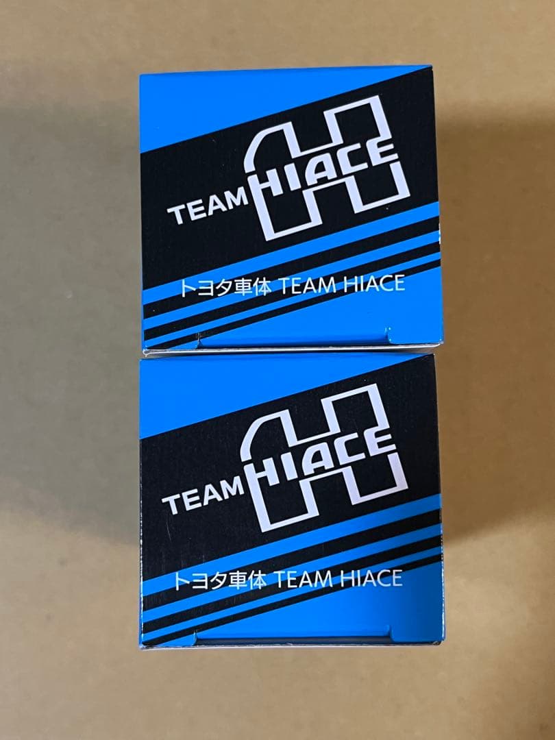 特注トミカ トヨタ車体 TEAM HIACE 2台セット