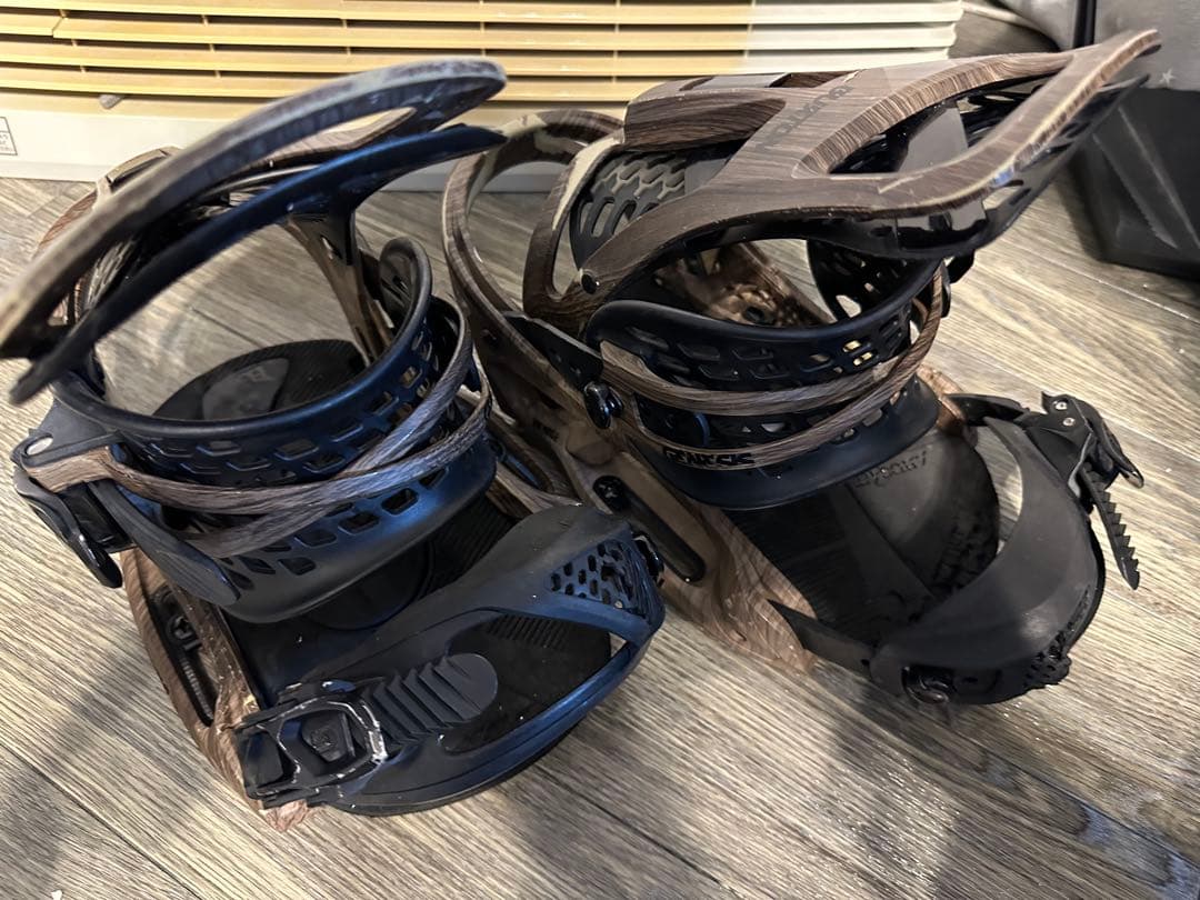 BURTON GENESIS EST バートン ジェネシス バインディング