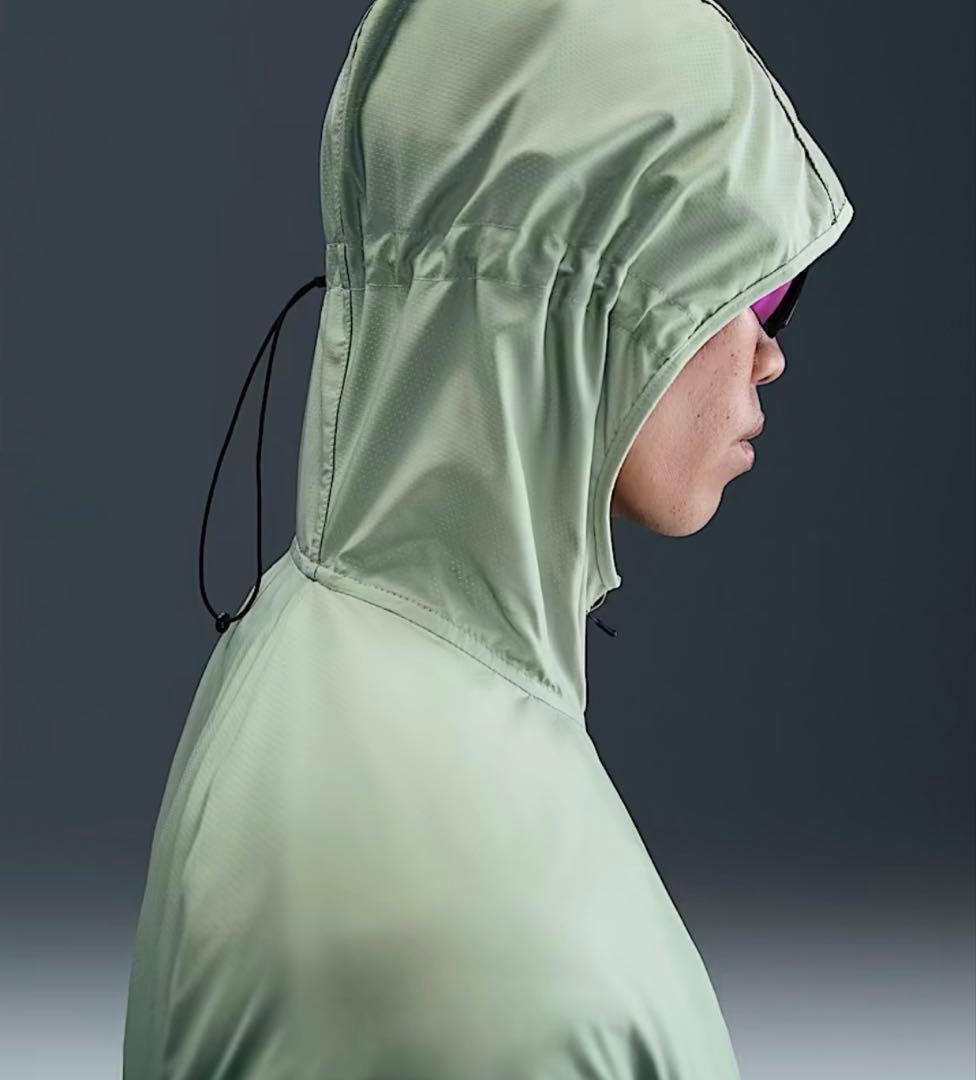 [新品] NIKE ナイキ　ランニングジャケット　パーカー　Lサイズ　グリーン