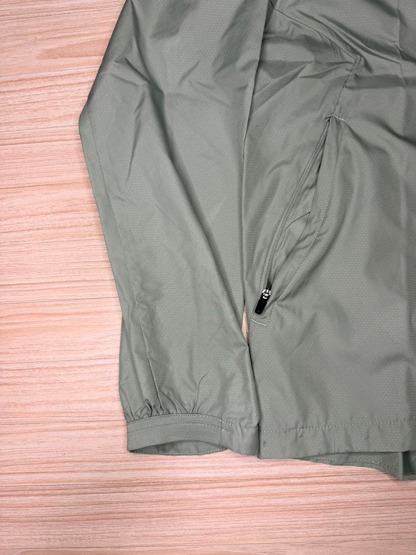 [新品] NIKE ナイキ　ランニングジャケット　パーカー　Lサイズ　グリーン