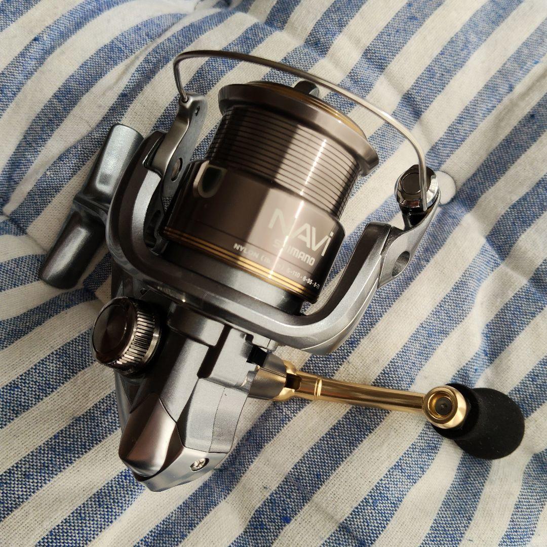 【極美品】スピニングリール 人気シリーズ　ナビ NAVi 2500S SE26E