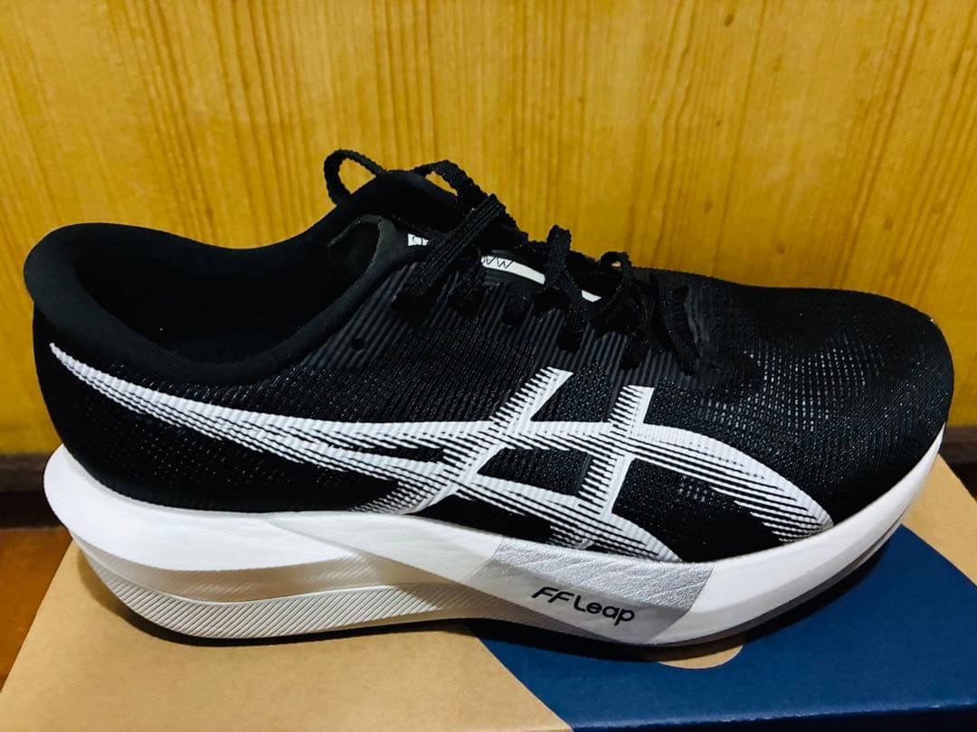 asics マジックスピード5 ワイド 27.0cm 美品 送料無料 メルカリ便
