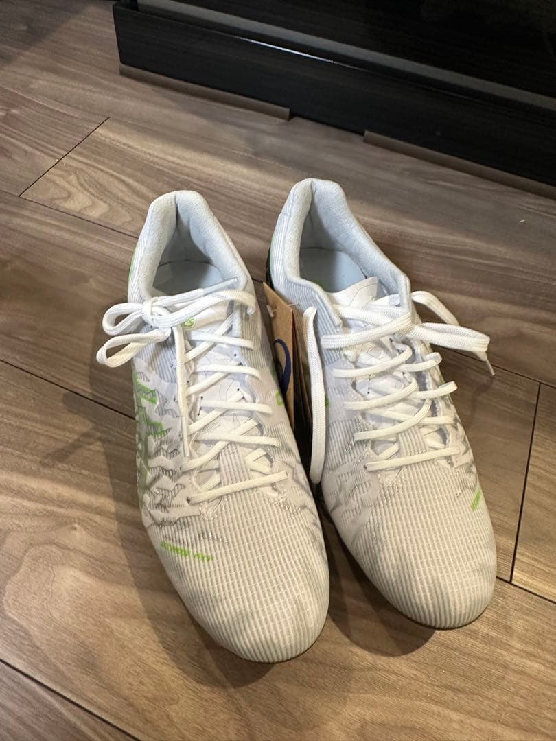 ASICS サッカーシューズ ホワイト/グリーン　26センチ