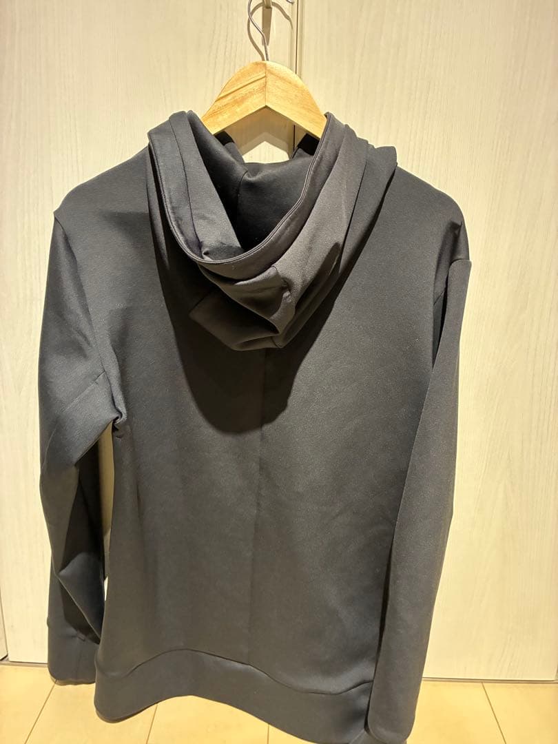 DESCENTE デサント ブラック パーカー